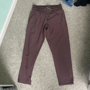 maroon yoga pants
